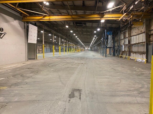 275 Industrial Blvd, Pulaski, TN à louer - Photo de l’immeuble – Image 2 sur 4