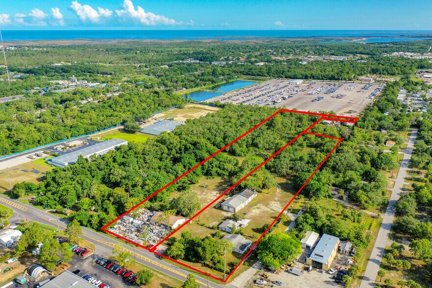 8933 New York Ave, Hudson, FL à vendre - Photo de l’immeuble – Image 3 sur 11