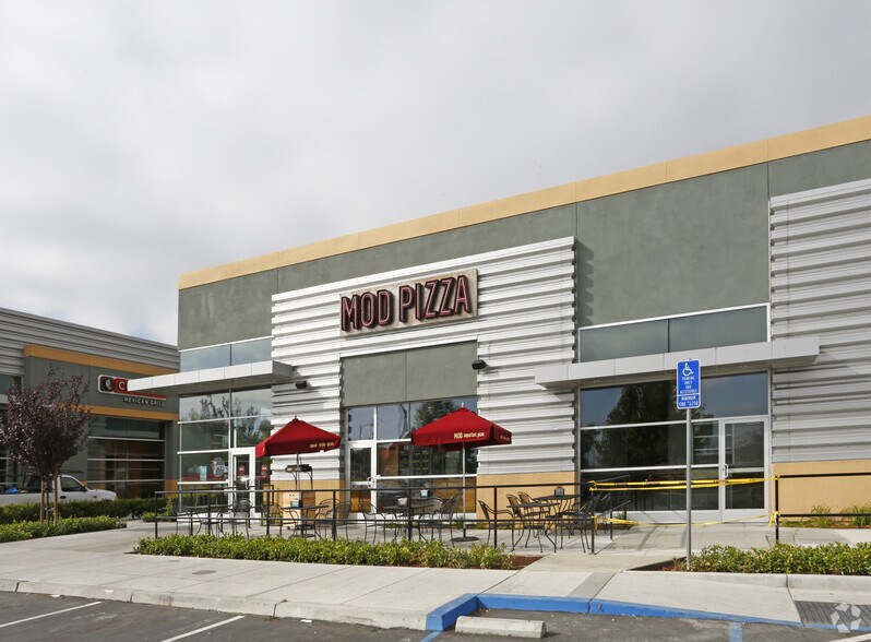 1115 Coleman Ave, San Jose, CA à louer - Photo de l’immeuble – Image 2 sur 5