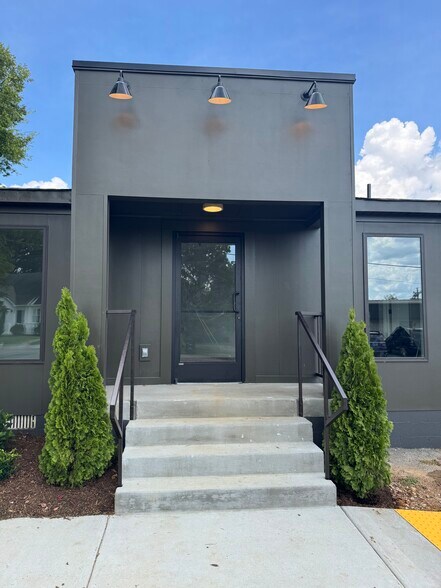 515 6th Ave, Columbia, TN à louer - Photo de l’immeuble – Image 3 sur 9