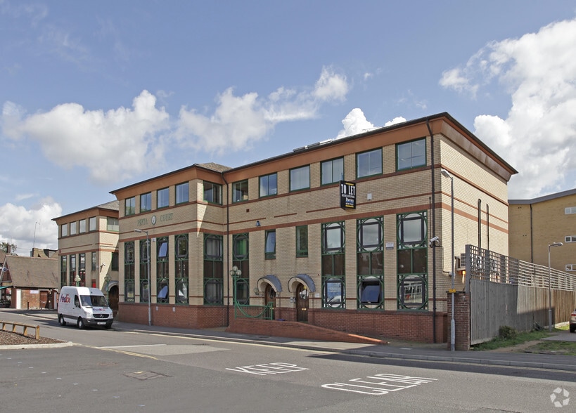 Station Rd, Borehamwood à louer - Photo de l’immeuble – Image 1 sur 5