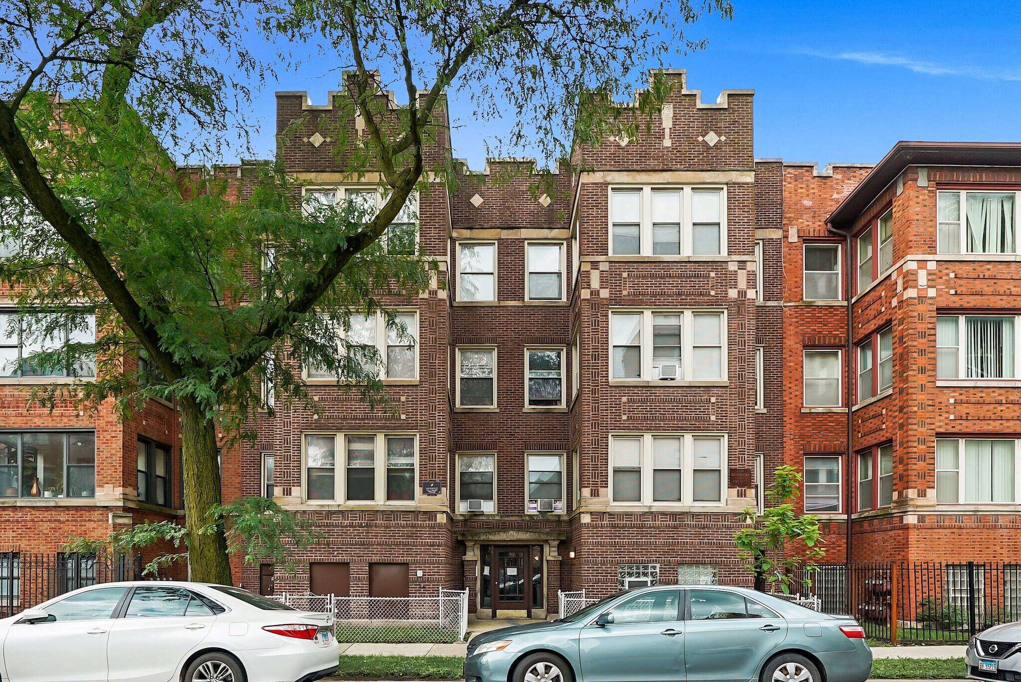 7220 S Yates Blvd, Chicago, IL à vendre Photo principale– Image 1 sur 15