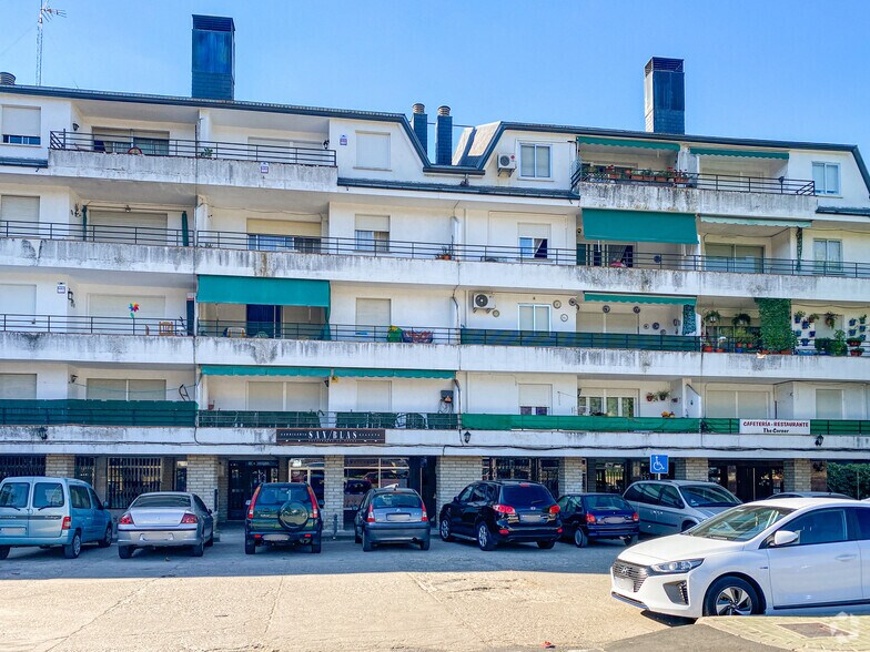Avenida Nicasio Hernández Redondo, 4, Pelayos de la Presa, Madrid à louer - Photo de l’immeuble – Image 1 sur 2