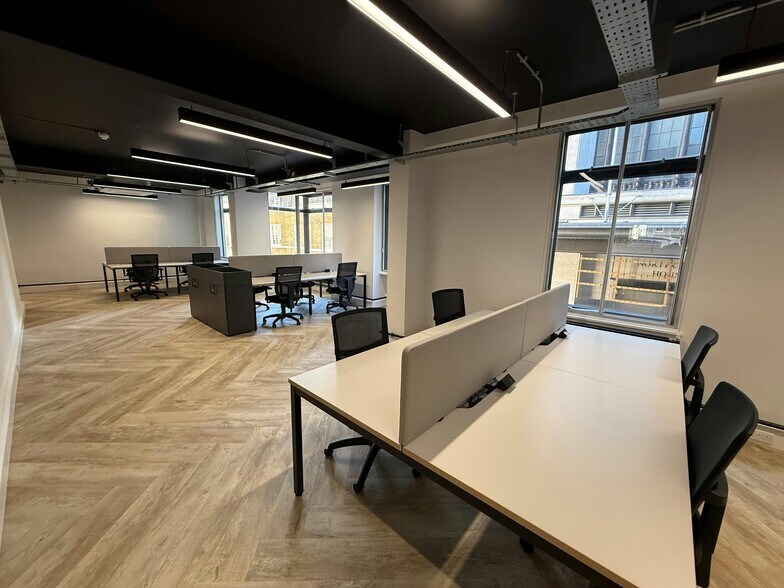 15-17 Young St, Londres à louer - Photo de l’immeuble – Image 2 sur 17