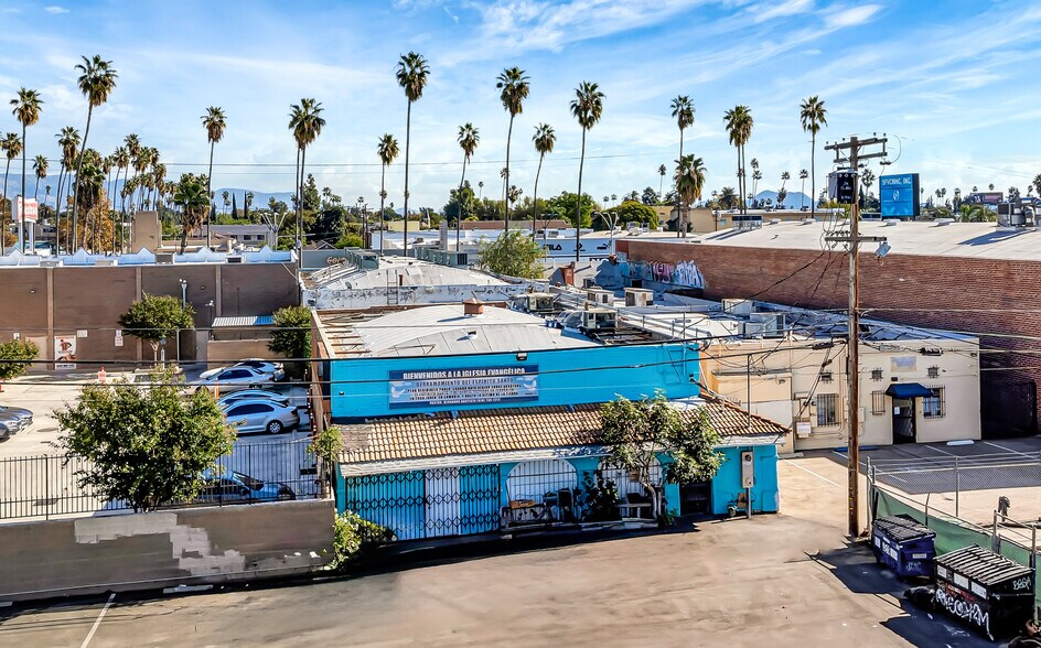 14526 Haynes St, Van Nuys, CA à louer - Photo principale – Image 1 sur 4