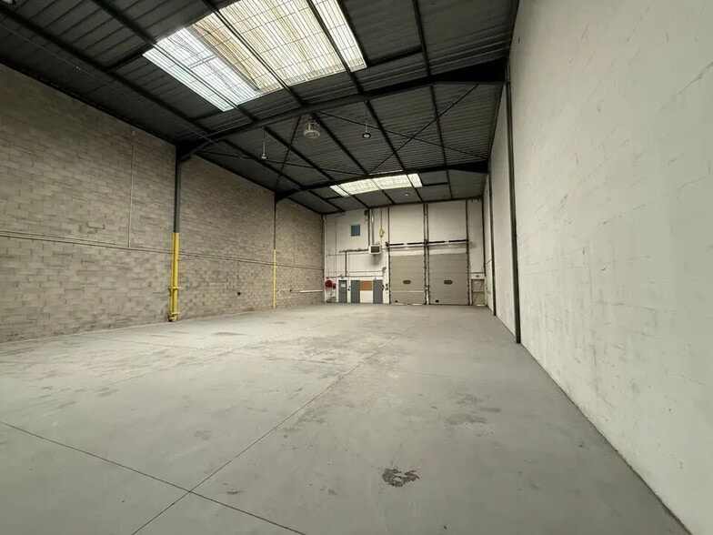 Bureau dans Saint-Ouen-sur-Seine à louer - Photo intérieure – Image 3 sur 8