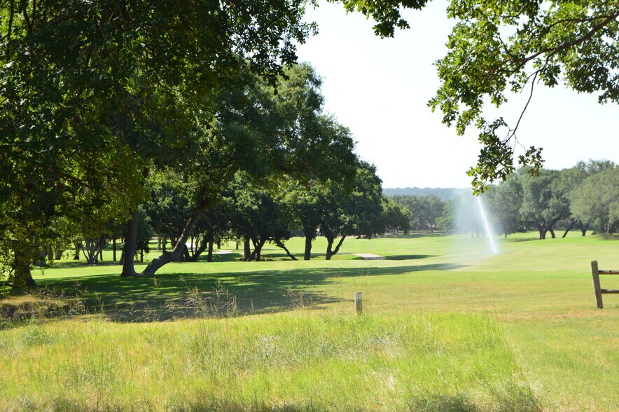 703 Long Shot, Horseshoe Bay, TX à vendre - Photo principale – Image 1 sur 4