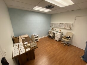 301 Almeria Ave, Coral Gables, FL à louer Photo intérieure– Image 1 sur 4