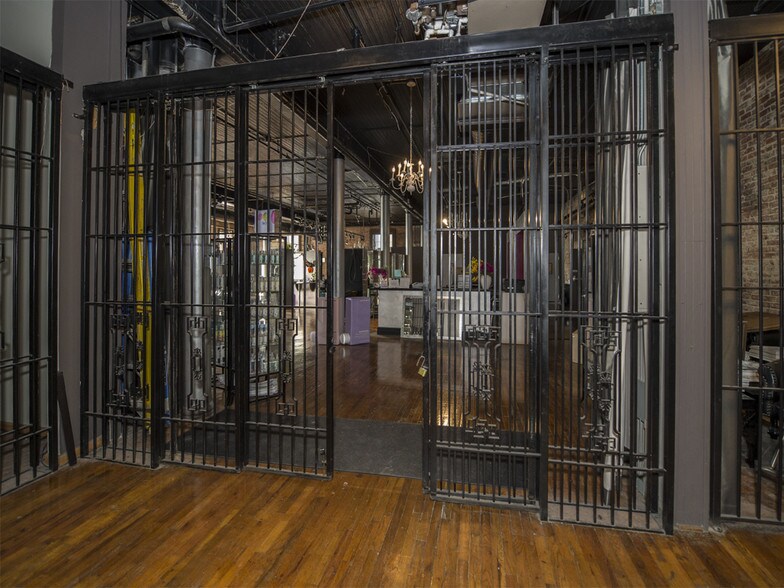 1105 Howard St, Omaha, NE à louer - Hall d’entrée – Image 3 sur 6