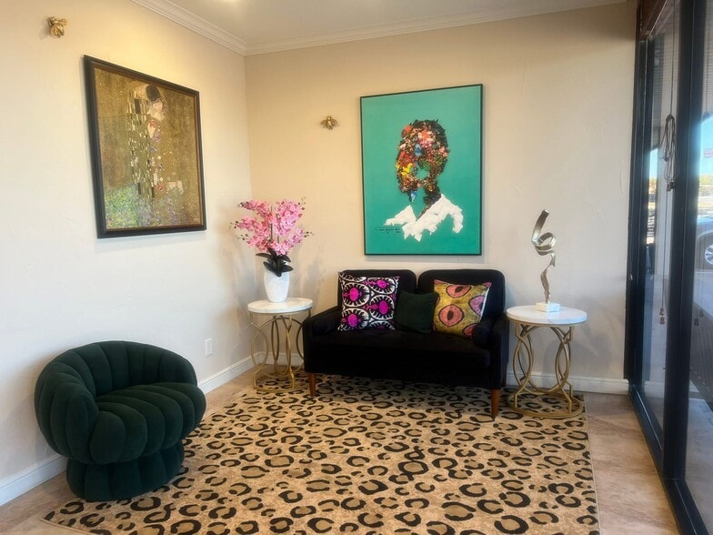 3411-3415 E US Highway 377, Granbury, TX à vendre - Hall d’entrée – Image 3 sur 9