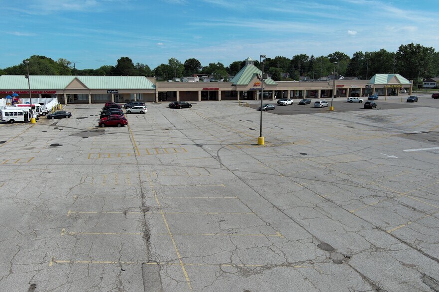 5741 Chevrolet Blvd, Parma, OH à louer - Aérien – Image 3 sur 3
