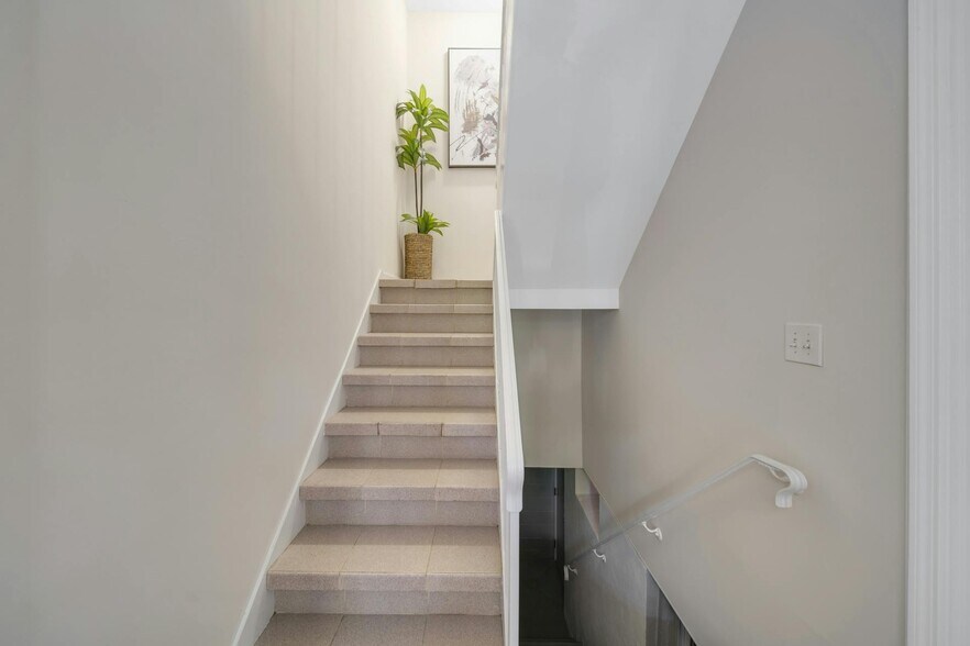 37 47th St, Weehawken, NJ à vendre - Photo intérieure – Image 3 sur 35