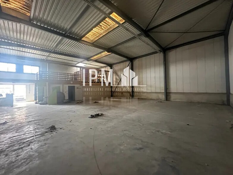 Local commercial dans Vitrolles à louer - Photo intérieure – Image 3 sur 5