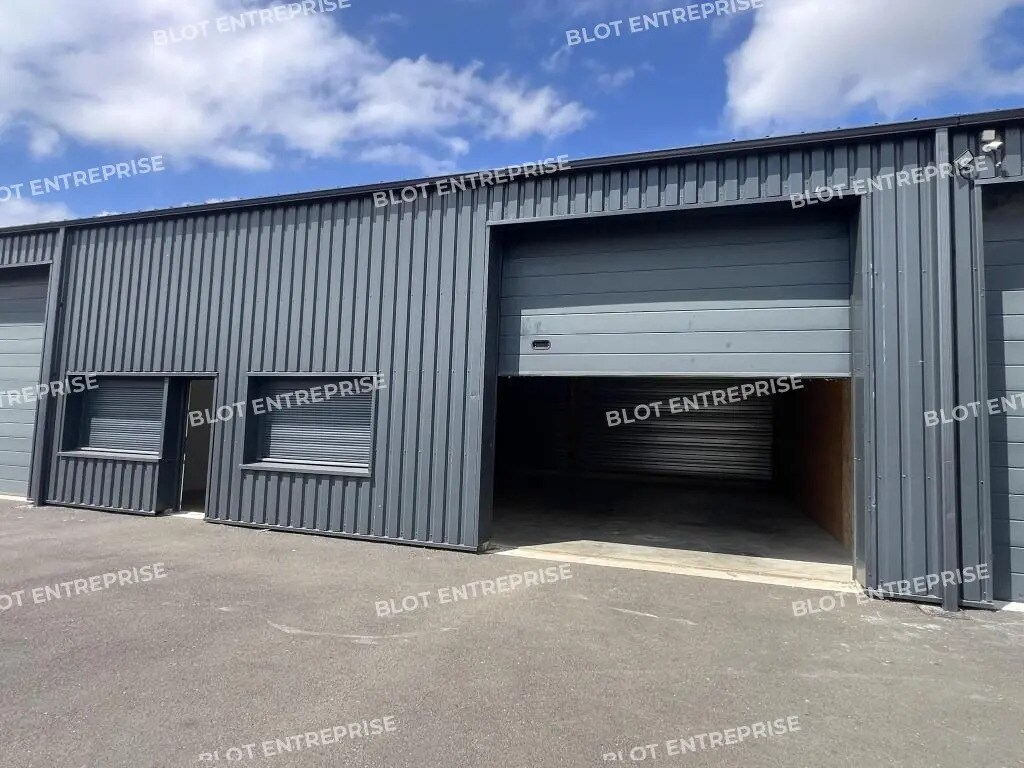 Bureau dans Acigné à louer Photo de l’immeuble– Image 1 sur 4