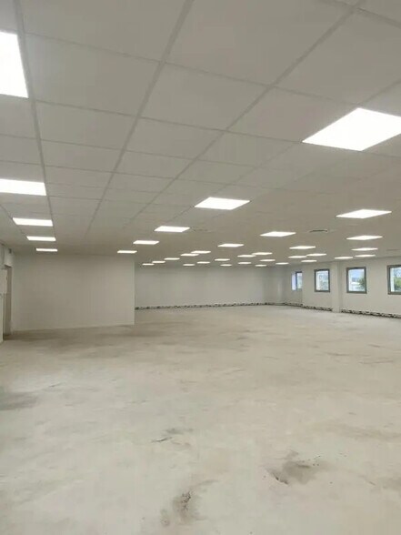 30 Rue Champ Dolin, Saint-Priest à vendre - Photo de l’immeuble – Image 2 sur 2