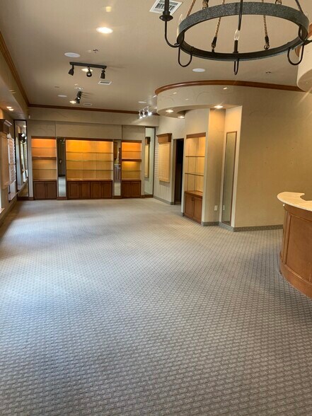 1511 W McDermott Dr, Allen, TX à vendre - Hall d’entrée – Image 2 sur 5