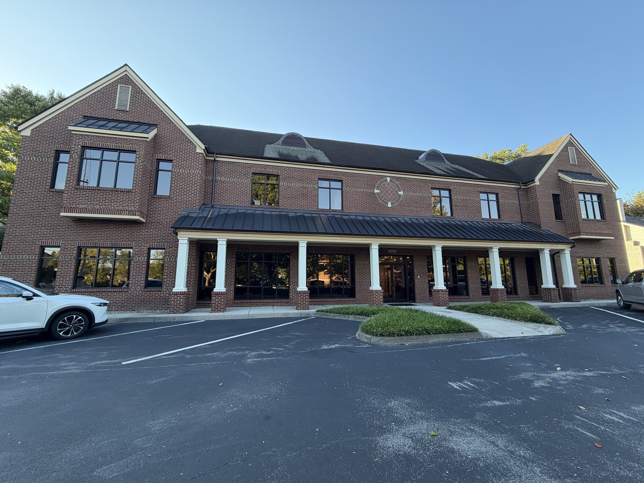 4800 Old Kingston Pike, Knoxville, TN à louer Photo de l’immeuble– Image 1 sur 11