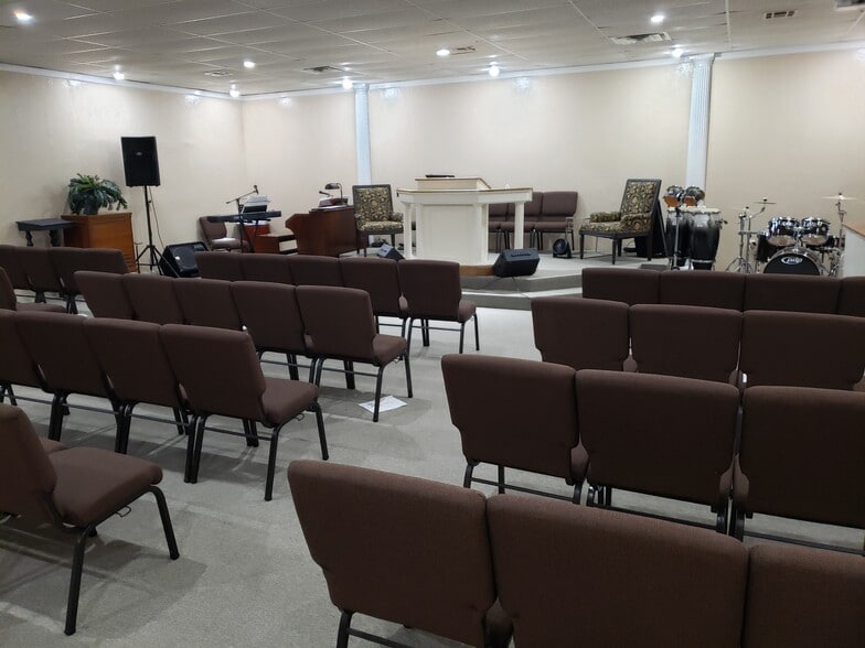 1116 SW H Ave, Lawton, OK à louer - Photo intérieure – Image 2 sur 3