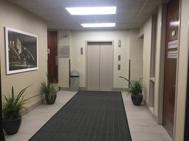 33 Rock Hill Rd, Bala Cynwyd, PA à louer - Photo de l’immeuble – Image 3 sur 15