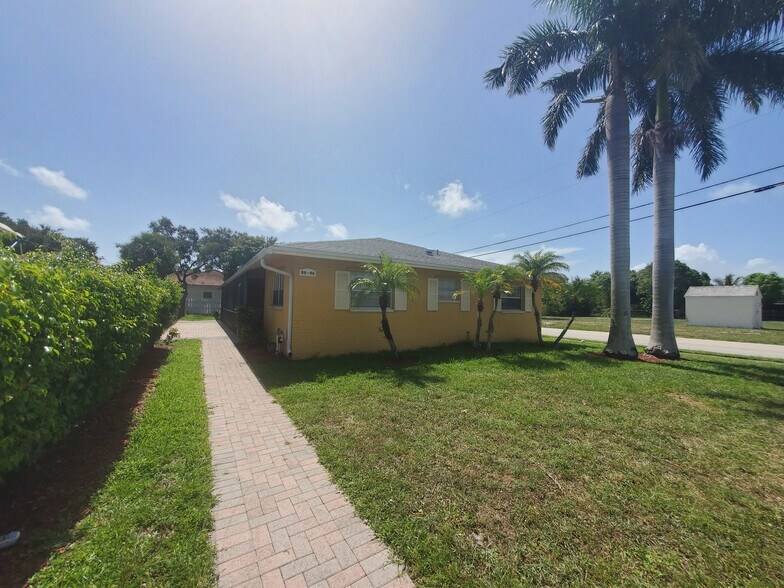 96 SE 3rd Ave, Deerfield Beach, FL à vendre - Photo de l’immeuble – Image 1 sur 16