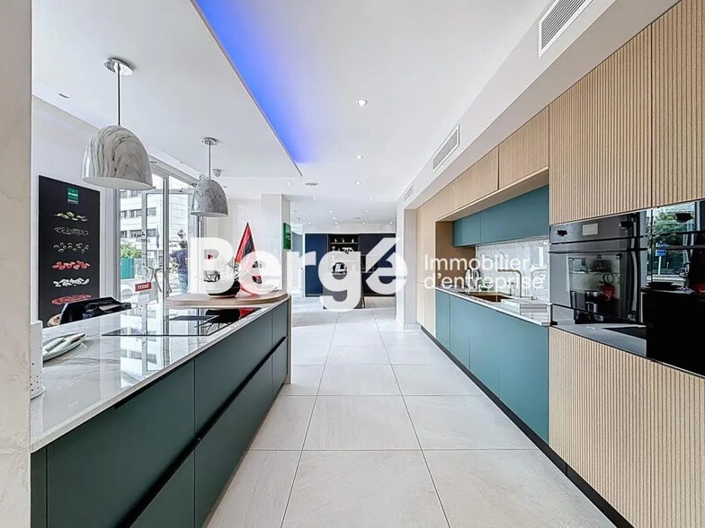 Local commercial dans Saint-Laurent-du-Var à louer - Photo intérieure – Image 2 sur 8