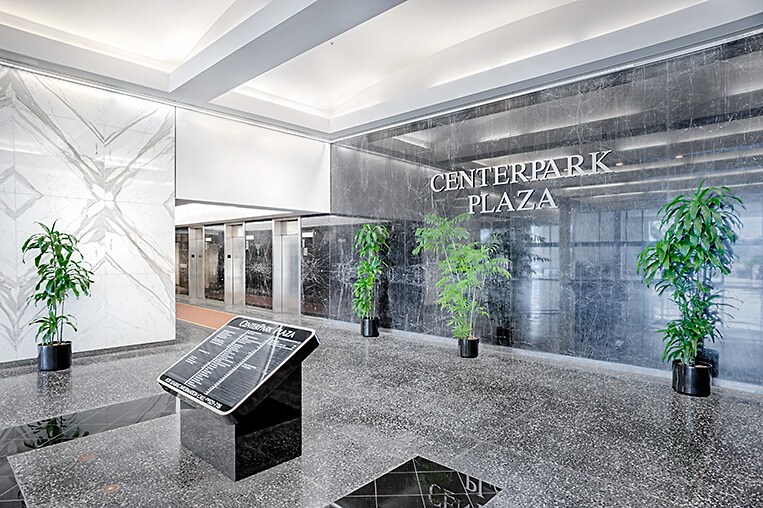 6131 Orangethorpe Ave, Buena Park, CA à louer - Hall d’entrée – Image 3 sur 5