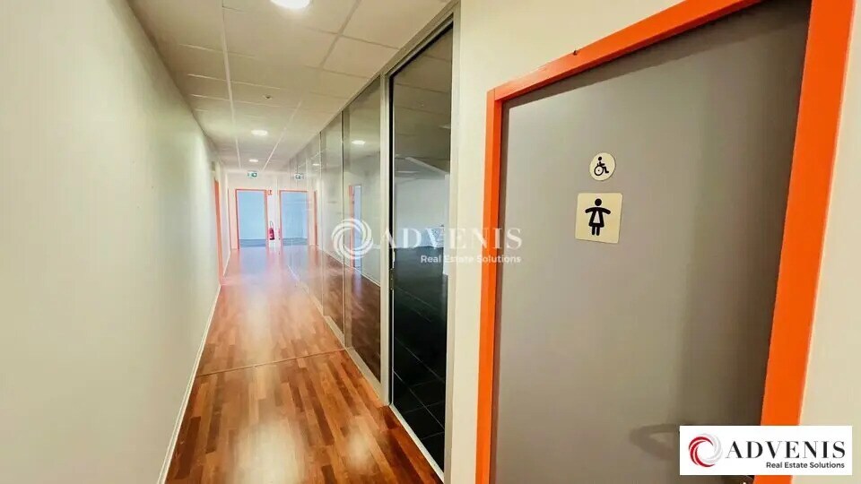 Bureau dans Gradignan à louer - Photo intérieure – Image 2 sur 12