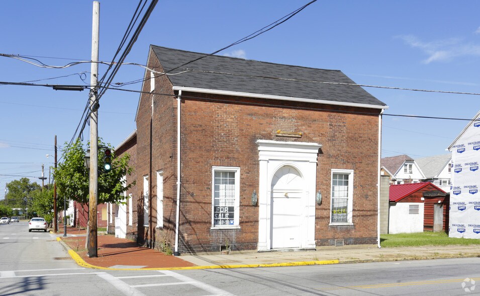 303 14th St, Ambridge, PA à louer - Photo principale – Image 1 sur 13