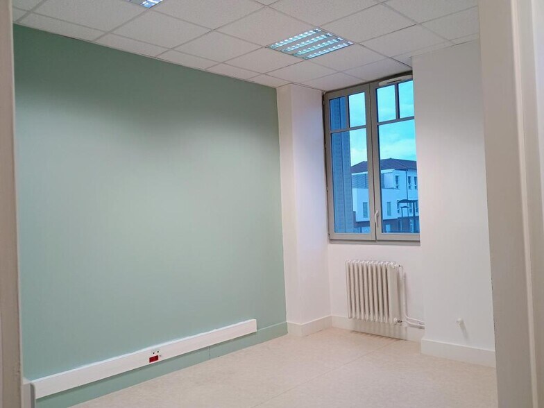 50 Rue Paul Painlevé, Nantua à louer - Photo intérieure – Image 3 sur 20