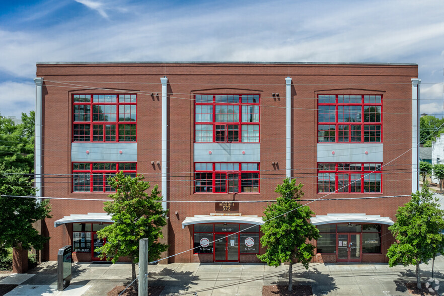 572 Edgewood Ave SE, Atlanta, GA à louer - Photo de l’immeuble – Image 2 sur 7