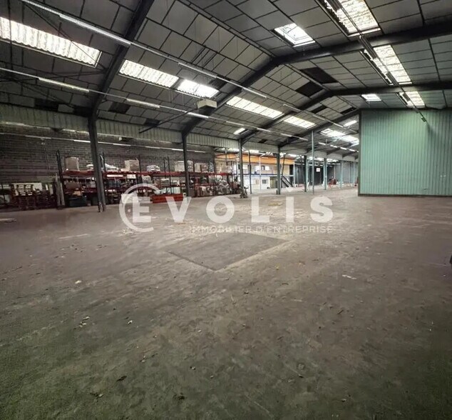 Bureau dans Étampes à louer - Photo de l’immeuble – Image 3 sur 14