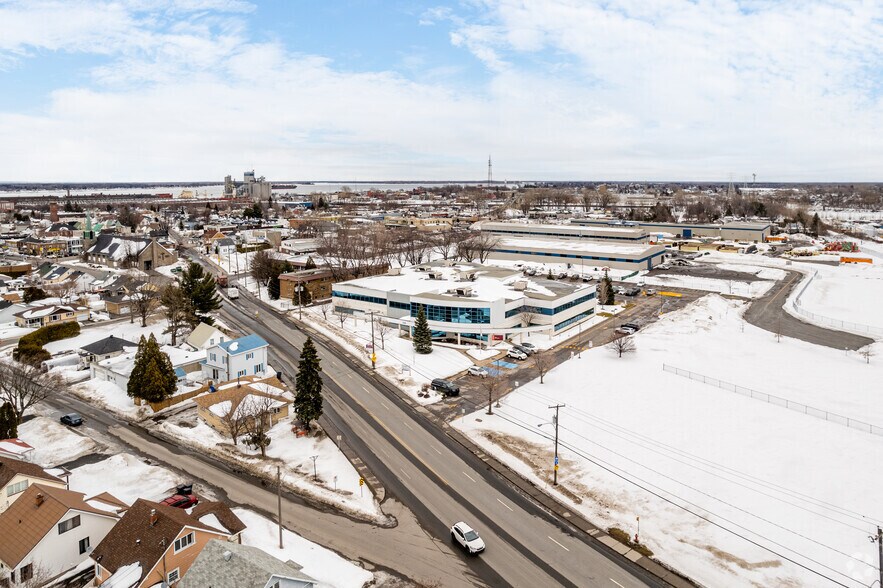 1350 Ch Saint-Roch, Sorel-tracy, QC à louer - Aérien – Image 2 sur 4
