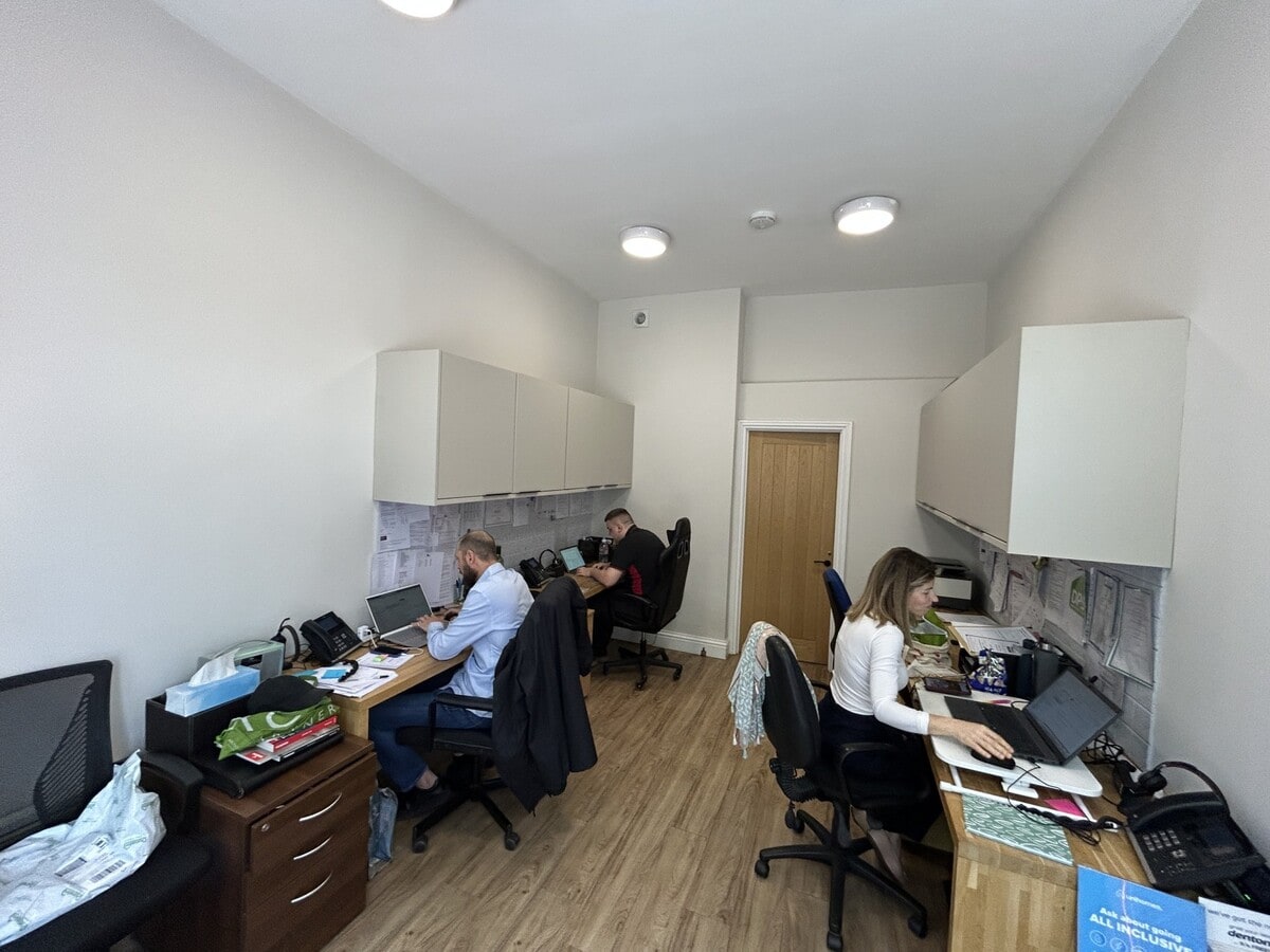 2-2A Third Av, Bath, BAS BA2 3NY - Lot 2a -  - Photo intérieure - Image 1 of 1