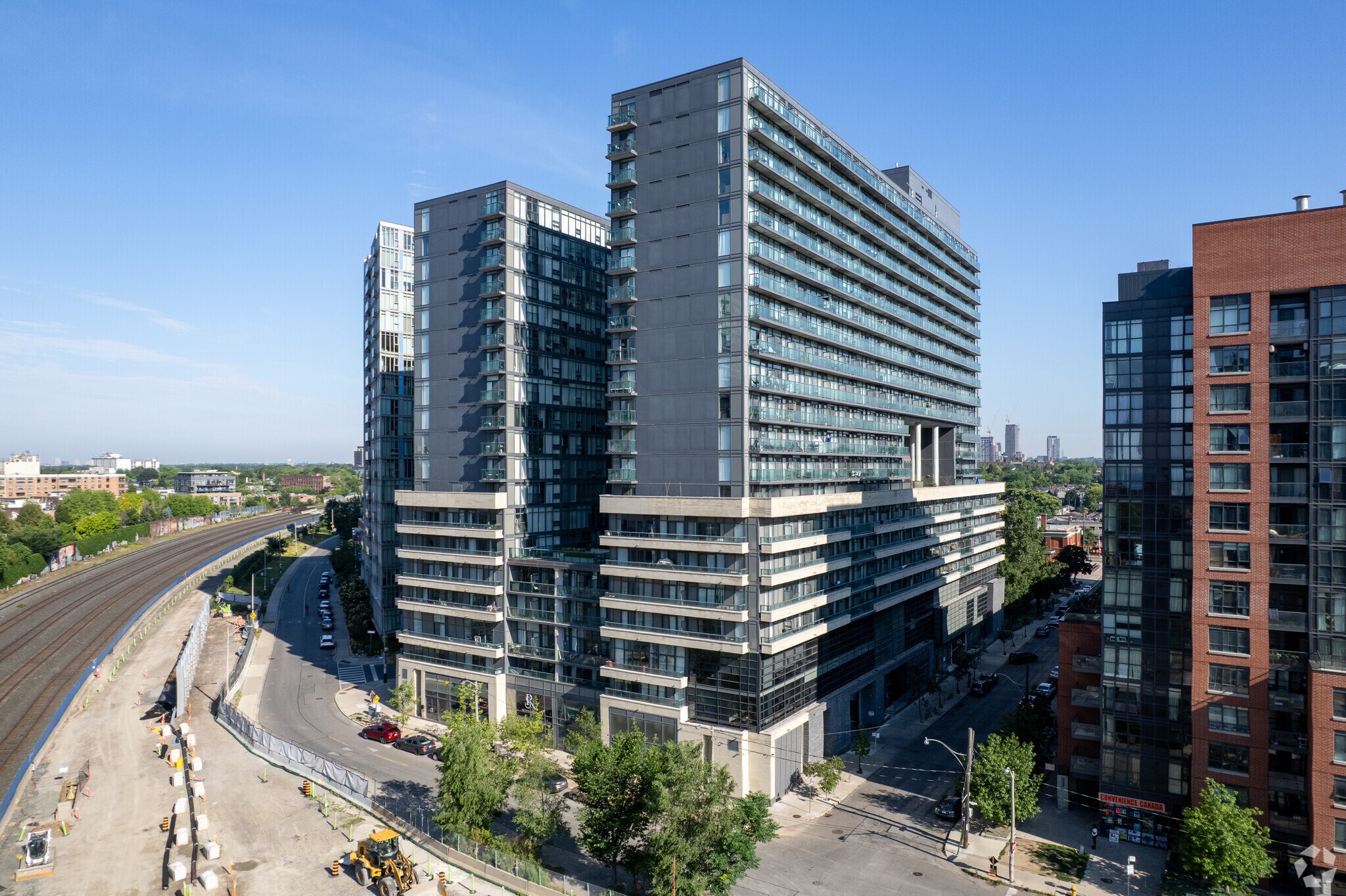 36 Lisgar St, Toronto, ON à louer Photo de l’immeuble– Image 1 sur 4