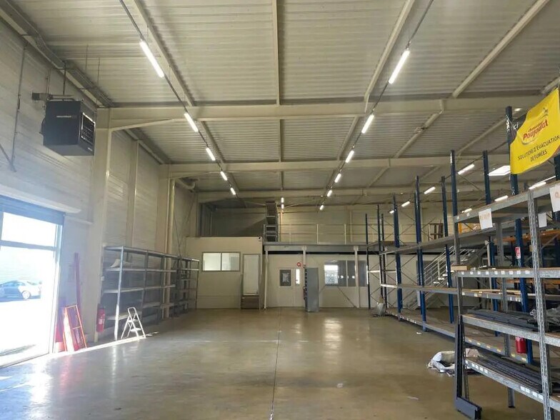 Local d’activités dans Compiègne à louer - Photo intérieure – Image 3 sur 6