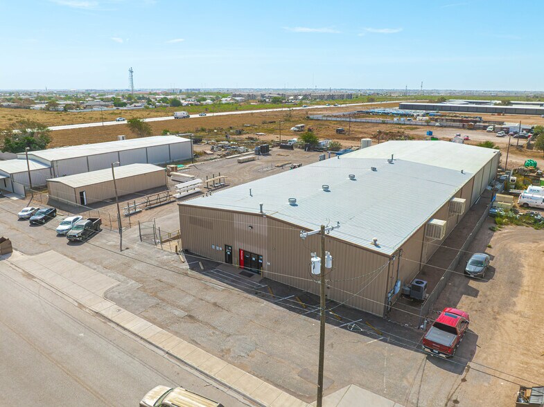 2211 Carter Ave, Midland, TX à vendre - Photo de l’immeuble – Image 2 sur 33