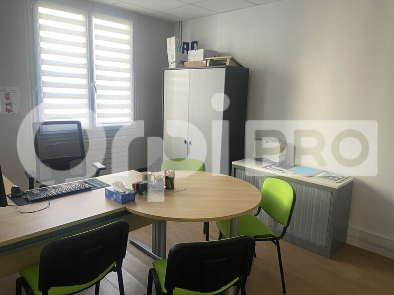 Local d'activités dans Le Havre à vendre - Photo intérieure – Image 2 sur 9