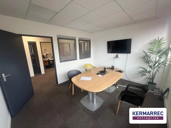 Plus de détails pour Bureau à louer