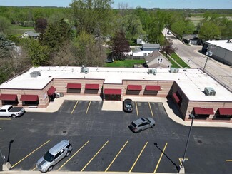 Plus de détails pour 219 Main St, Pecatonica, IL - Local commercial à vendre