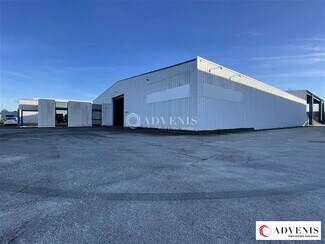 Plus de détails pour Local d'activités à louer