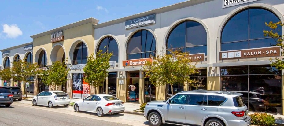 230 E 17th St, Costa Mesa, CA à louer - Photo de l’immeuble – Image 1 sur 4