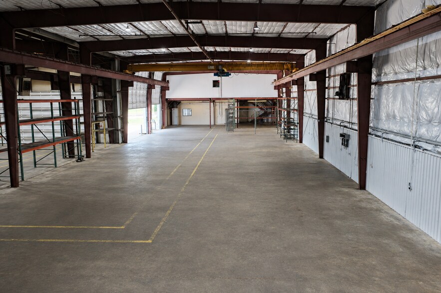 5600 Berry Brook Dr, Houston, TX à louer - Photo de l’immeuble – Image 2 sur 5