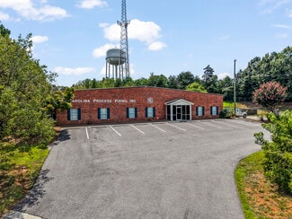 Plus de détails pour 105 Furlong Industrial Dr, Kernersville, NC - Industriel/Logistique à louer