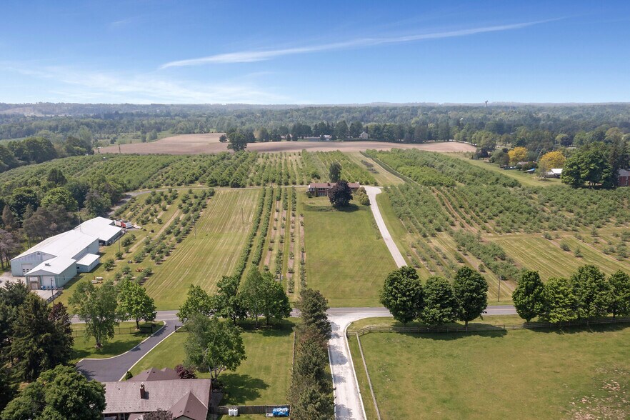 1453 Milburough Town Line, Hamilton, ON à vendre - Aérien – Image 2 sur 77