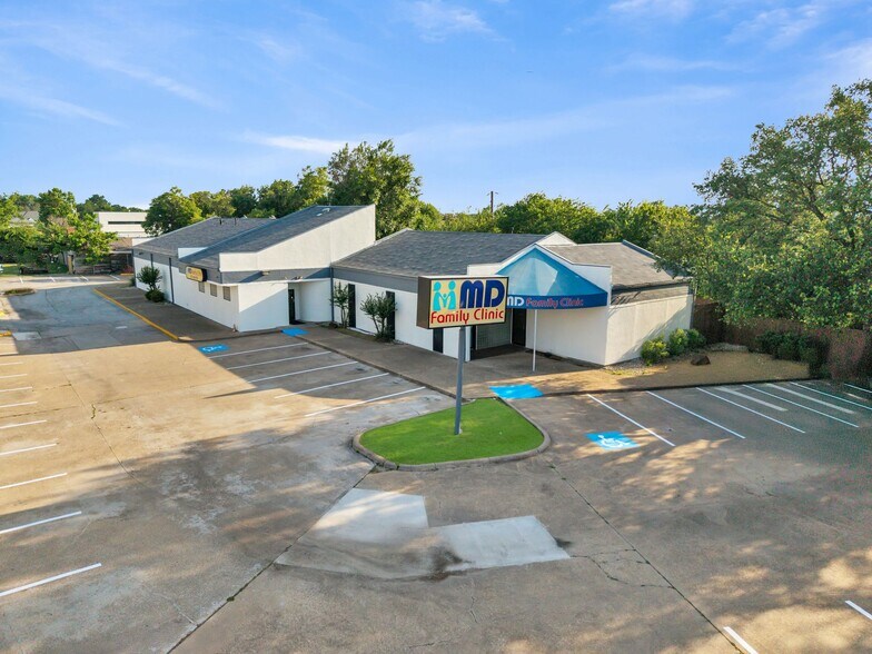 9991 Marsh Ln, Dallas, TX à vendre - Photo de l’immeuble – Image 3 sur 23