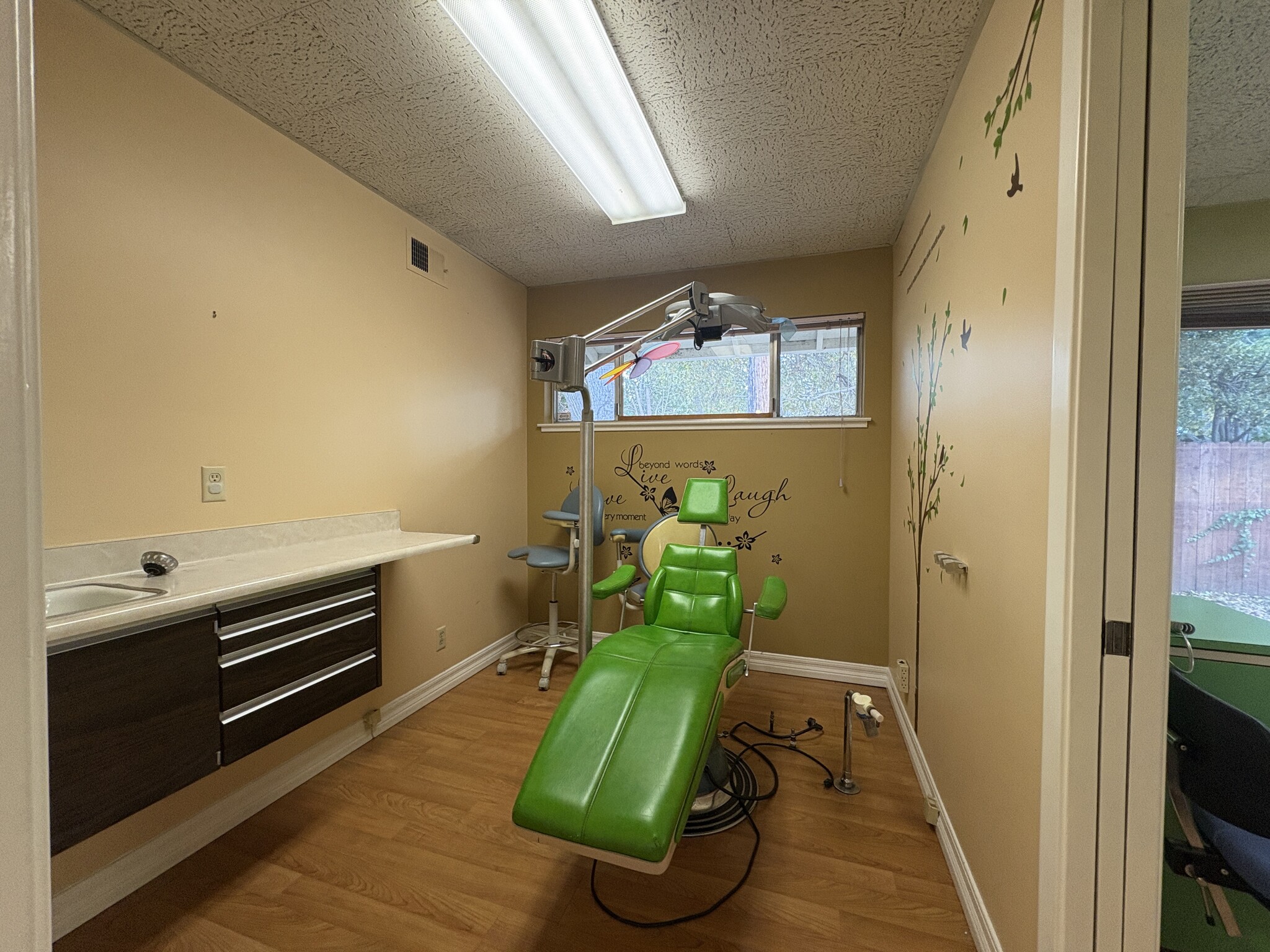 51 Renato Ct, Redwood City, CA à louer Photo intérieure– Image 1 sur 2