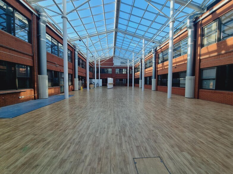 1 Kelvin Clos, Warrington à louer - Photo de l’immeuble – Image 2 sur 7