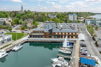 Plus de détails pour 305 E Washington St, Port Washington, WI - Bureau/Local commercial à louer