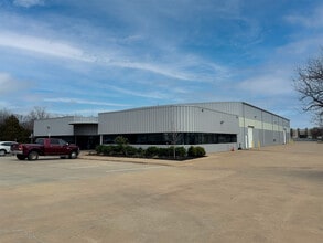 7100 N Santa Fe Ave, Oklahoma City, OK à vendre Photo de l’immeuble– Image 1 sur 5