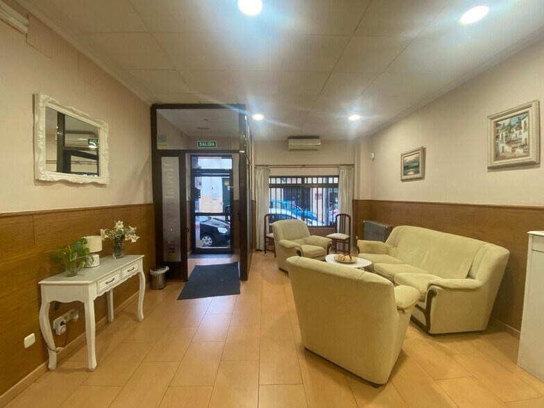 Local commercial dans Cáceres, Cáceres à vendre - Photo de l’immeuble – Image 1 sur 16